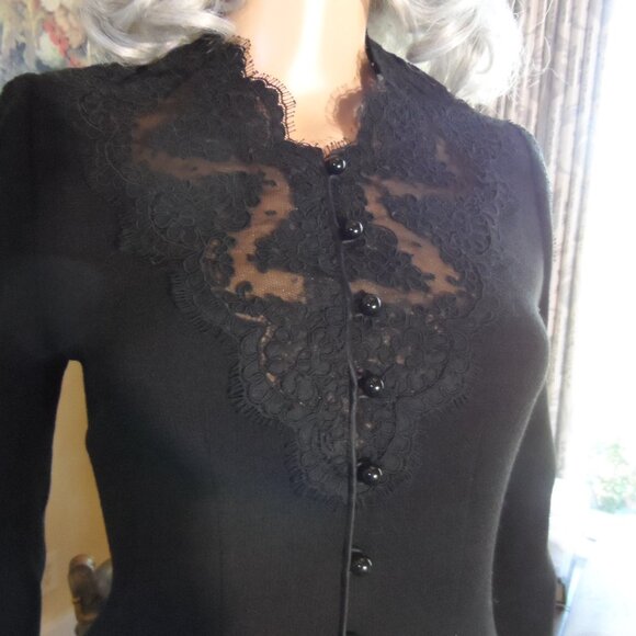 Saks Fifth Avenue Vintage Black skirt Suit w/Lace Insert Detail Size S - Picture 6 of 16